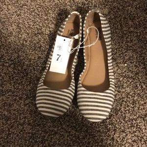 Striped women’s flats